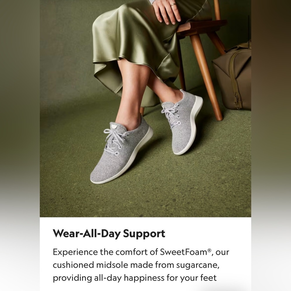 Allbirds Women's Wool Runner in Charcol - Picture 5 of 12